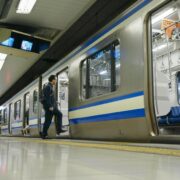 DOBLE LLAVE - Atacante del tren de Tokio confesó que aspiraba "matar a mucha gente"