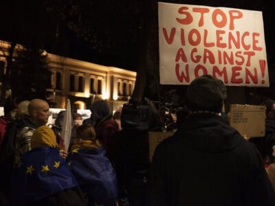 DOBLE LLAVE - Eurocámara reiteró a Polonia exigencia para que permita el aborto legal y gratuito