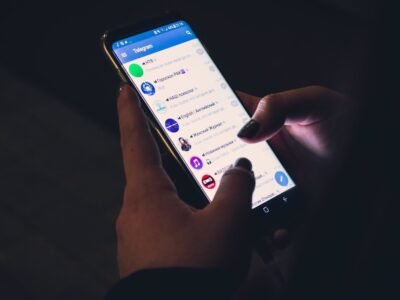 DOBLE LLAVE - Justicia rusa multa nuevamente a Google y Telegram por no eliminar contenido "prohibido"