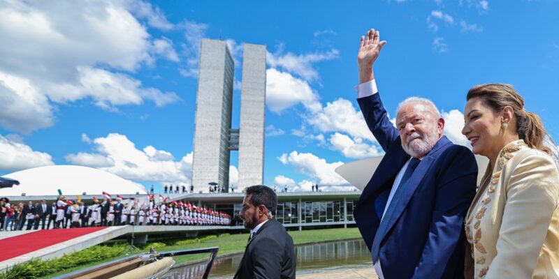 Lula ya gobierna de nuevo en Brasill - Fuente de la imagen: Twitter Lula