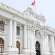 Congreso del Perú - Fuente, Radio Universidad de Chile