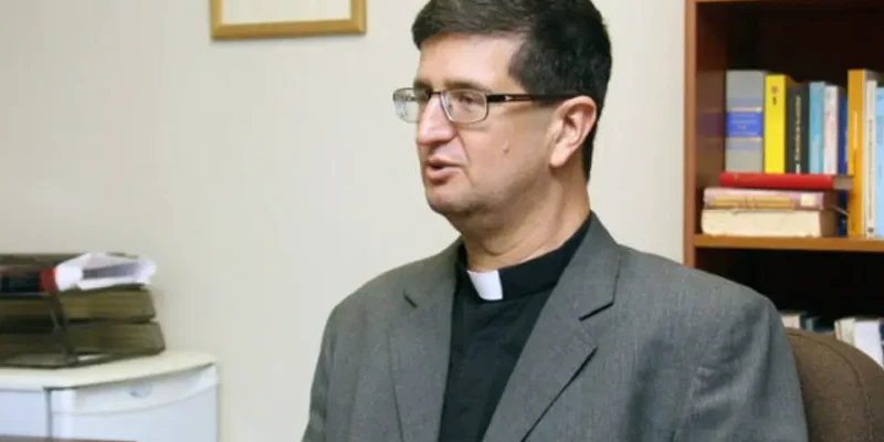 Padre Arturo Peraza