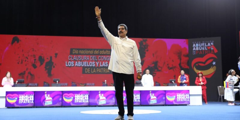 Nicolás Maduro Moros - Adulto Mayor