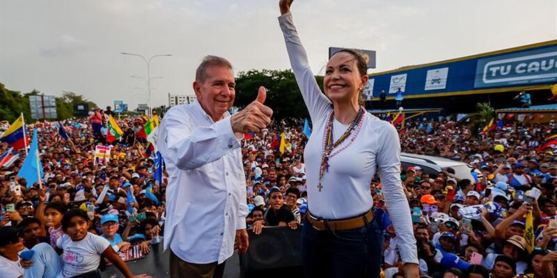Edmundo González y María Corina Machado
