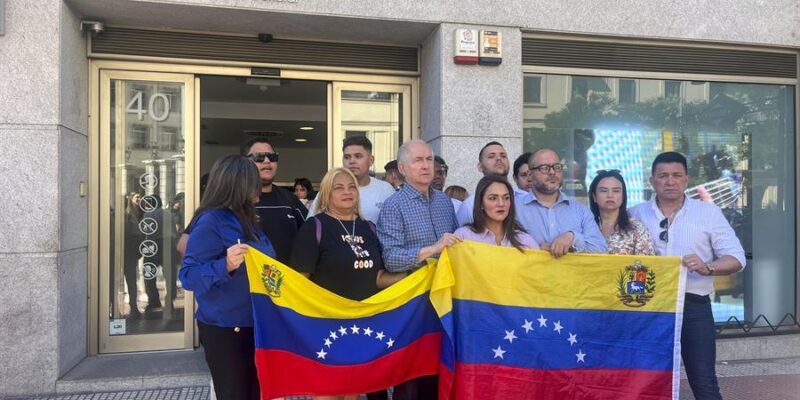 Venezolanos en España