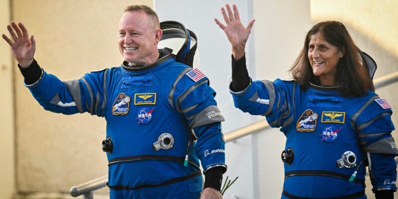 Boeing Starliner - astronautas
