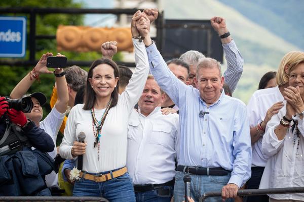Edmundo González y María Corina Machado