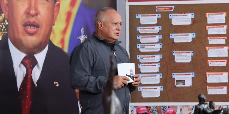Diosdado Cabello - Con el Mazo Dando