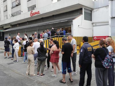 Caraqueños - compras nerviosas