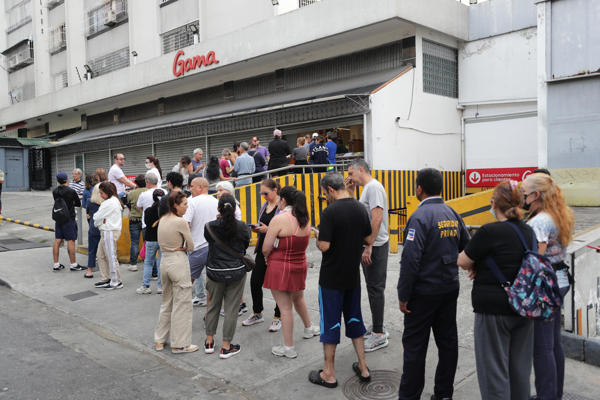 Caraqueños - compras nerviosas