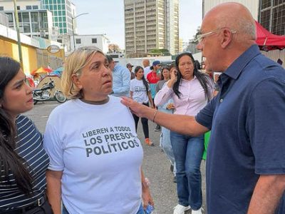 Jorge Rodríguez - familiares de presos políticos