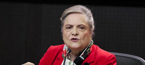 Clara López