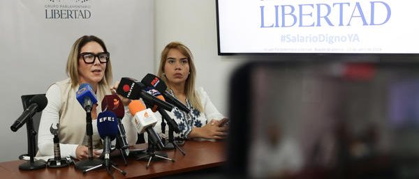 Amelia Belisario - salario