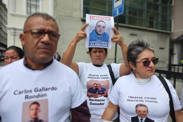 familiares de presos políticos