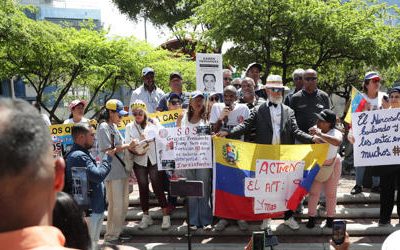 Sindicalistas acuden a la Embajada de EE.UU. en Caracas para pedir elecciones en Venezuela