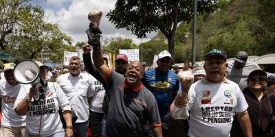 Sindicatos llaman a protestar por elecciones en Venezuela
