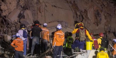 Suben a 106 los españoles desaparecidos en Venezuela y localizados 14 bajo los escombros