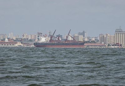 Repsol firma un acuerdo con Venezuela para explorar una nueva zona petrolífera en el país
