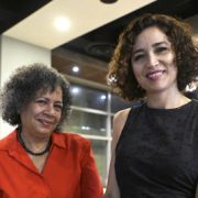 Periodistas de Venezuela y Argentina alertan sobre exilio y alianza de ultraderecha