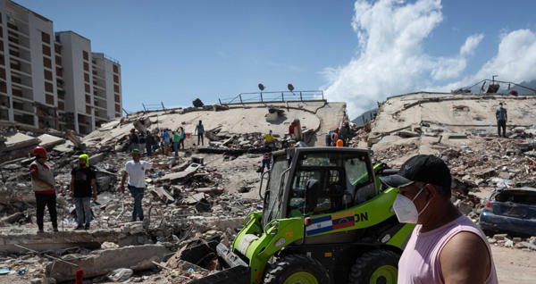 Delcy Rodríguez promete nuevas viviendas antes de que finalice el año, tras el doble terremoto