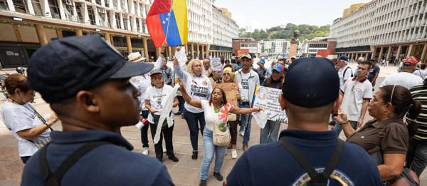 Sindicatos piden salida de rectores electorales y un cronograma para comicios en Venezuela