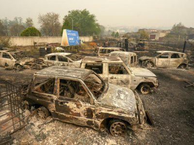 España lucha contrarreloj contra los incendios ante la amenaza de una nueva ola de calor