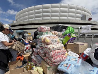 Donaciones y voluntarios se concentran en Bogotá para seguir enviando ayudas a Venezuela