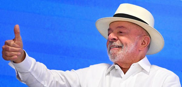 La ventaja de Lula sobre Flávio Bolsonaro aumenta a ocho puntos en último sondeo electoral
