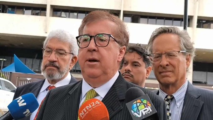 César Pérez Vivas