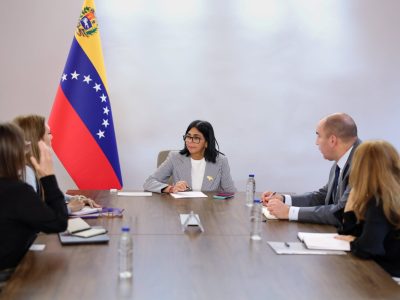Delcy Rodríguez - Venezuela Renace