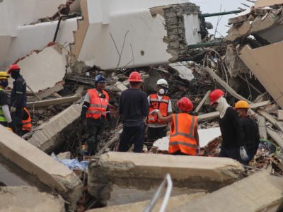Los muertos por los terremotos en Venezuela suben 157 hasta los 4.490