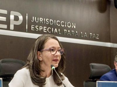 Justicia de Paz imputa a 27 antiguos mandos de las FARC crímenes de guerra y de lesa humanidad