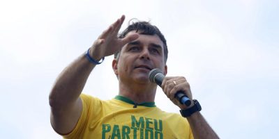 Lula y Flávio Bolsonaro abren la campaña en sus cunas políticas con foco en la seguridad