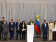 Primeros acuerdos del diálogo en Venezuela apuntan a la Justicia y al oro en Inglaterra