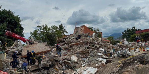 Colombia se centra en sacar cuerpos bajo escombros sin esperanzas de hallar supervivientes