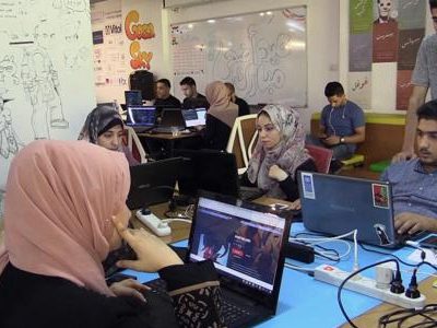 El desempleo juvenil crece globalmente ante el estancamiento económico y el desafío de la IA