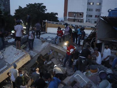 Al menos 132 muertos y 570 heridos deja el terremoto de magnitud 7,4 en Colombia