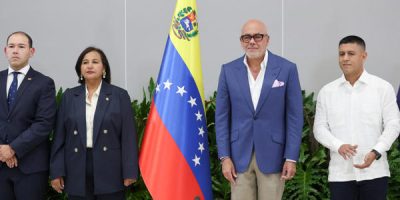 Chavismo y oposición venezolana acuerdan un primer ciclo de diálogo hasta el 12 de agosto