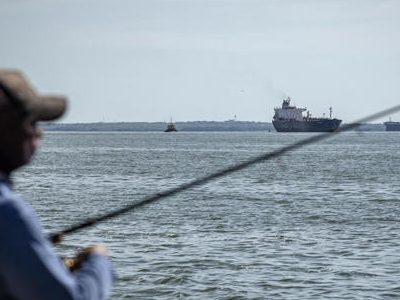 El acuerdo petrolero entre Venezuela y EE.UU., entre grandes promesas e incógnitas