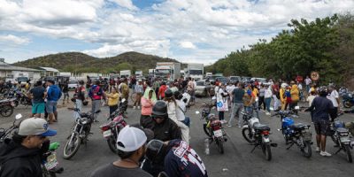 Protestan contra cortes eléctricos en el noroeste de Venezuela y piden respuestas a Trump