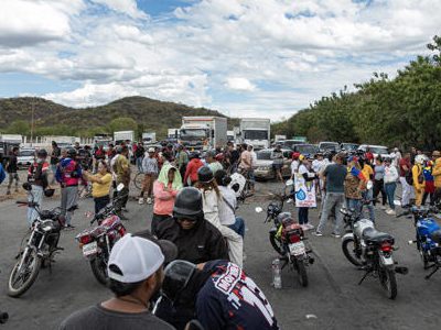 Protestan contra cortes eléctricos en el noroeste de Venezuela y piden respuestas a Trump
