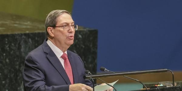 Cuba lamenta que la ayuda de la ONU no pueda llegar a la isla por "presiones" de EE.UU.
