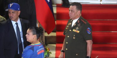 Cúpula militar venezolana apoya acuerdo con EEUU y dice que no es una "subordinación"