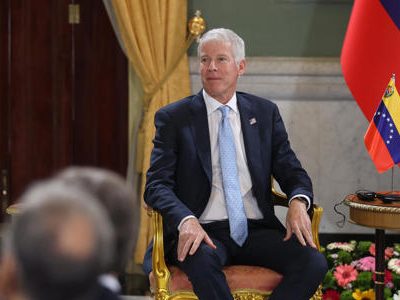 EE.UU. prevé que la producción petrolera de Venezuela aumentará un 50 % con los acuerdos