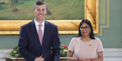 Santiago Peña y Delcy Rodríguez