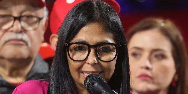 Delcy Rodríguez negocia con Vietnam unos treinta acuerdos en energía y agricultura