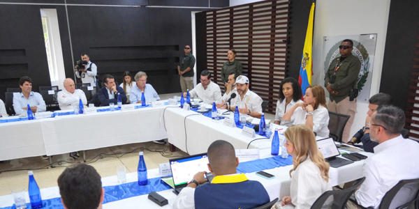De la Espriella da inicio a un 'Plan Marshall' para reconstruir la región epicentro del sismo del 10 de agosto