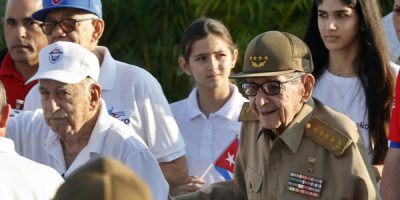 Raúl Castro participa en un acto público en Cuba tras los rumores sobre su estado de salud