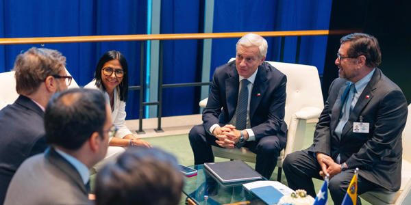Kast dice que respalda la reconstrucción de Venezuela tras reunión con Delcy Rodríguez