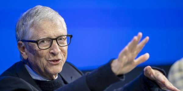 Bill Gates sugiere ralentizar el desarrollo de la IA ante un riesgo de avance "drámatico"
